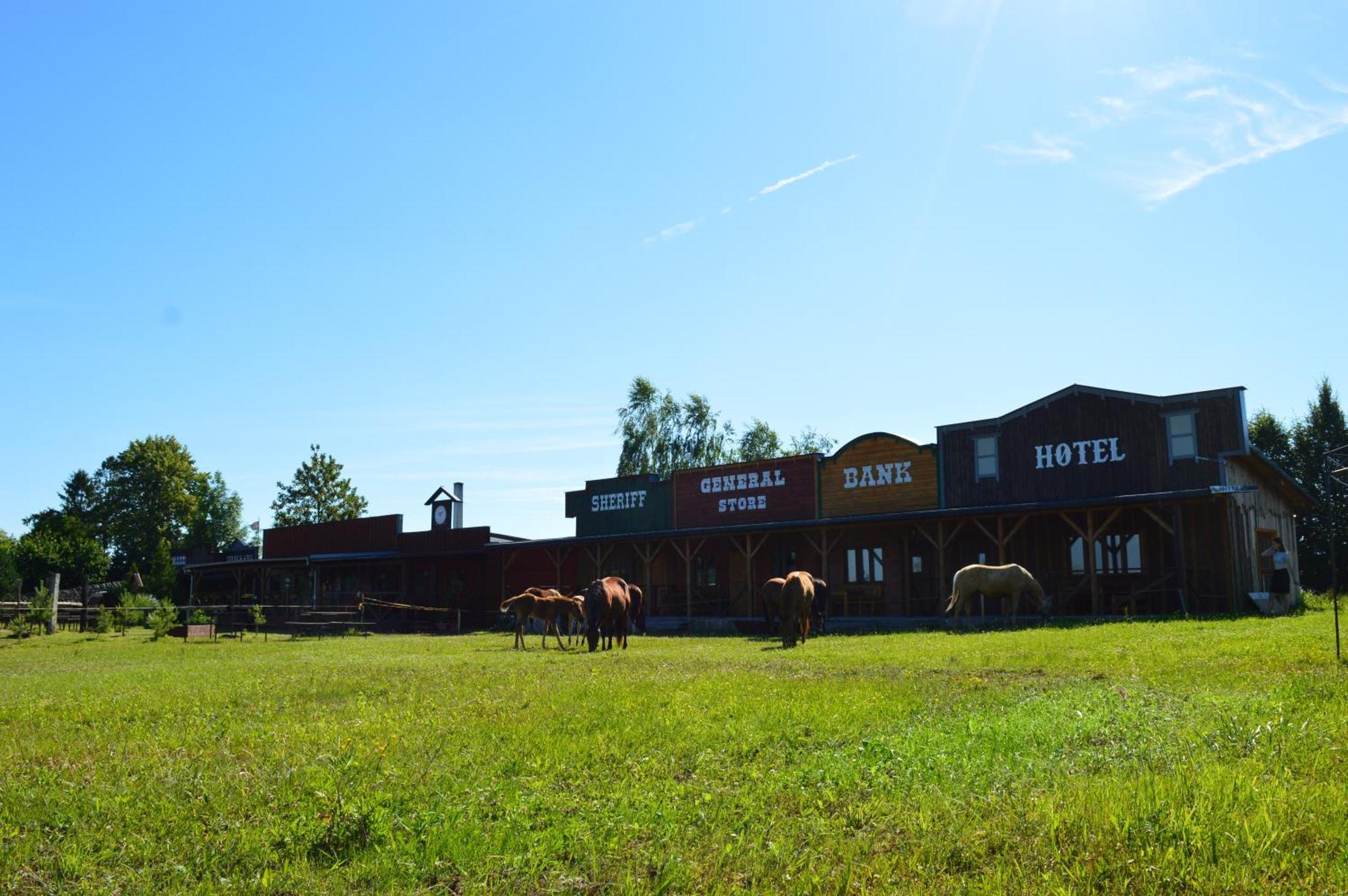 Bubla City Ranch Kopřivnice Exteriör bild