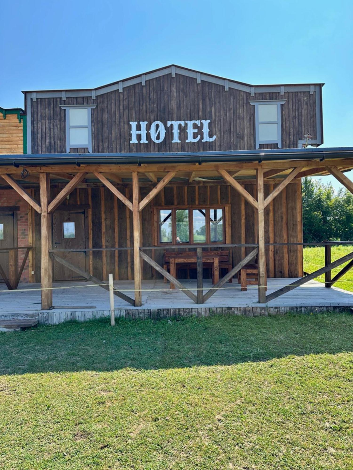 Bubla City Ranch Kopřivnice Exteriör bild