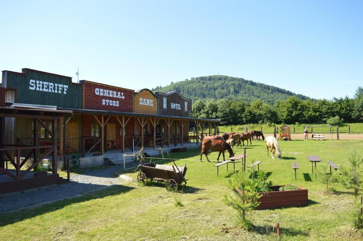 Bubla City Ranch Kopřivnice Exteriör bild